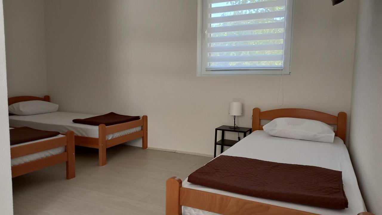 Ferienwohnung Lena! Kladovo Exterior foto