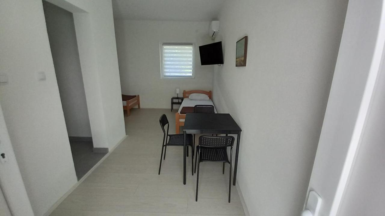 Ferienwohnung Lena! Kladovo Exterior foto