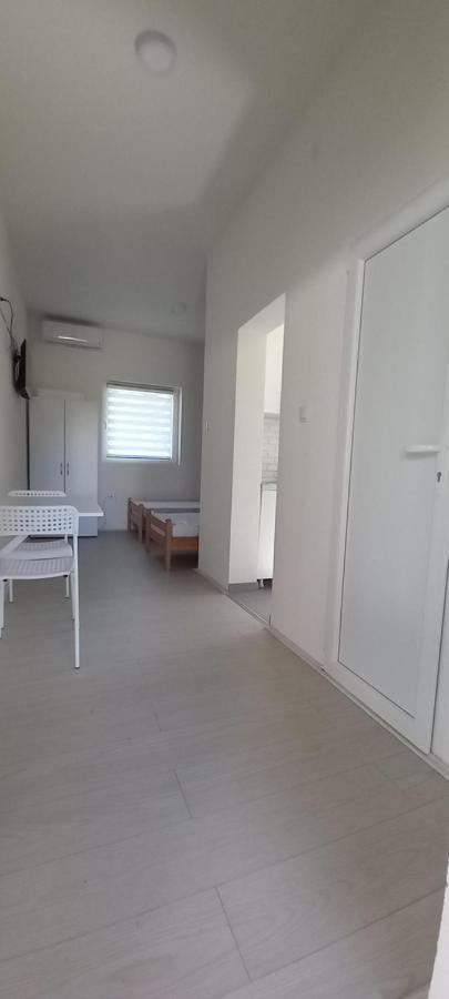 Ferienwohnung Lena! Kladovo Exterior foto