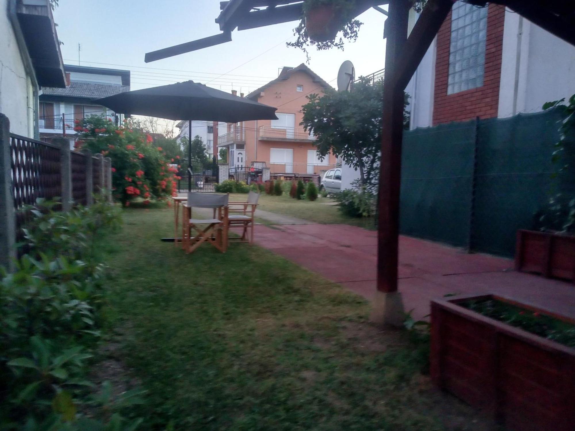 Ferienwohnung Lena! Kladovo Exterior foto